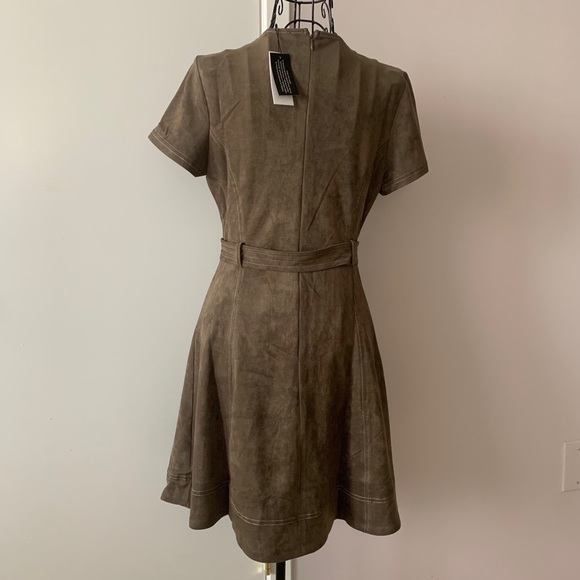 📦 MOVE OUT SALE - Olive Green Suede Belted Mini Dress - Picture 10 of 10